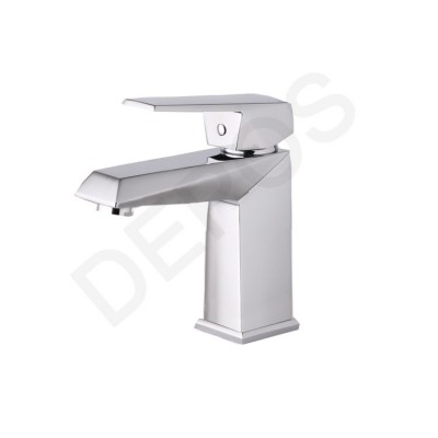 High quality bathroom basin faucet, cold and hot water bathroom faucet DP5601